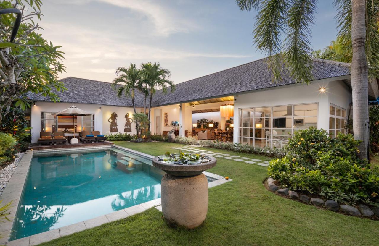 Villa Kiran 1 Seminyak, Big Pool! Big Garden! Εξωτερικό φωτογραφία