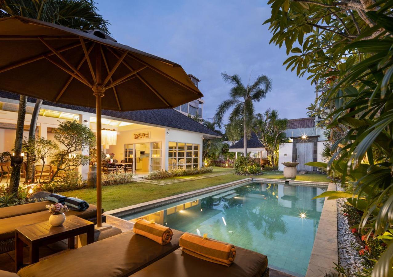 Villa Kiran 1 Seminyak, Big Pool! Big Garden! Εξωτερικό φωτογραφία